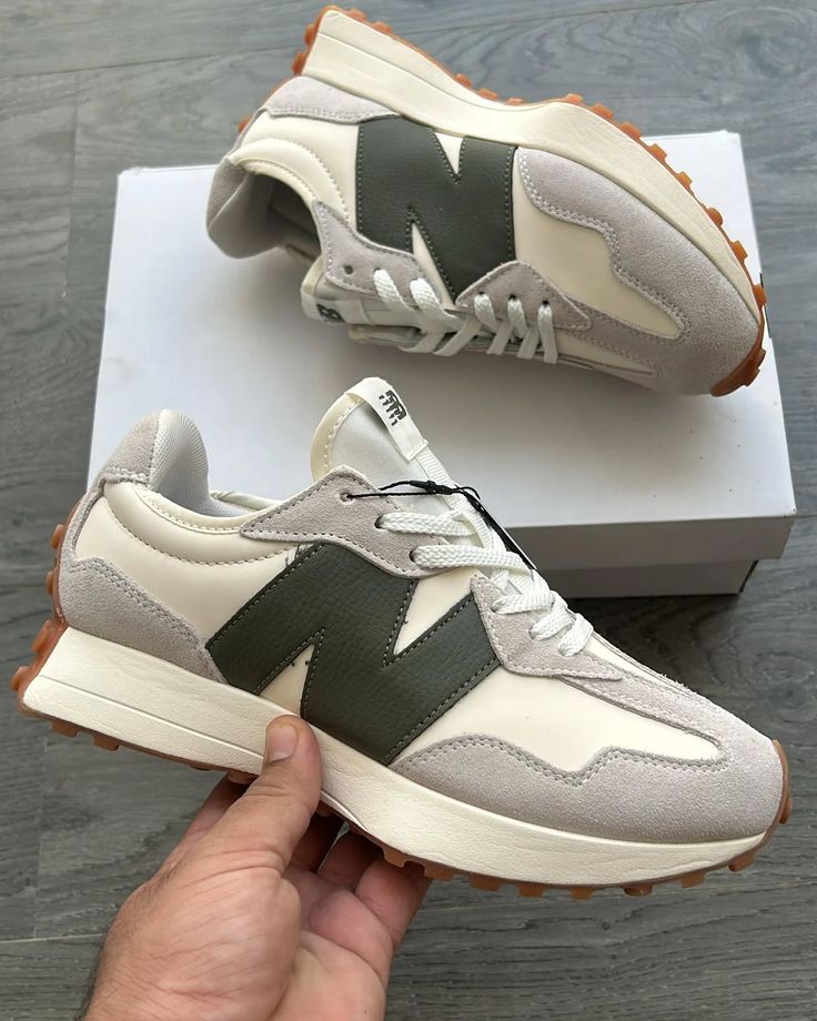 New Balance Moonbeam/Oak Leaf