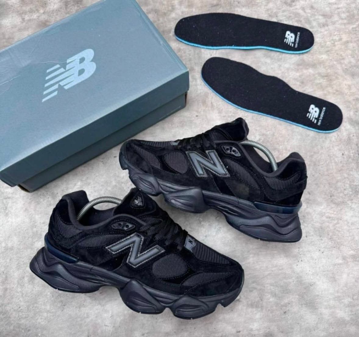 New Balance 9060 Black