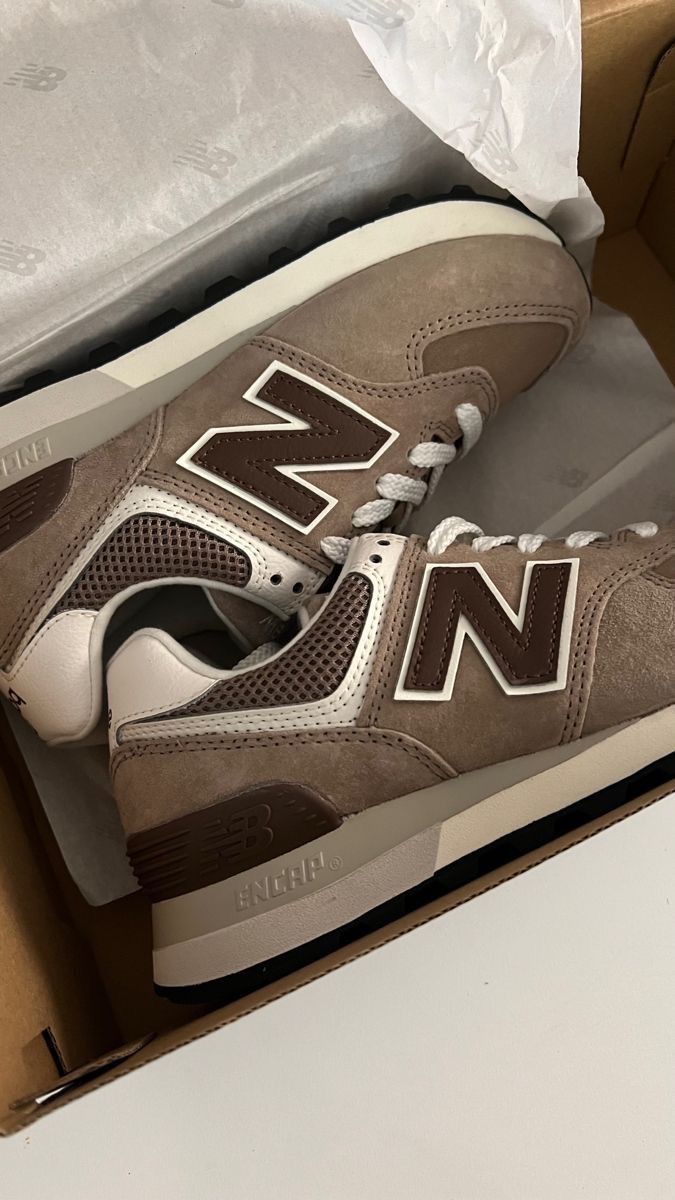 New Balance 574 Brown