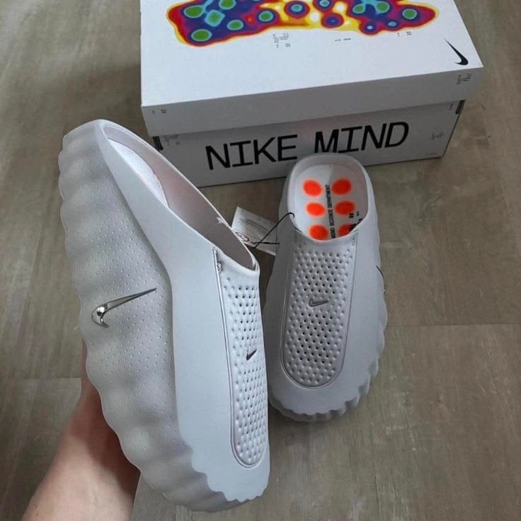 Nike Mind 001  Smoke Grey